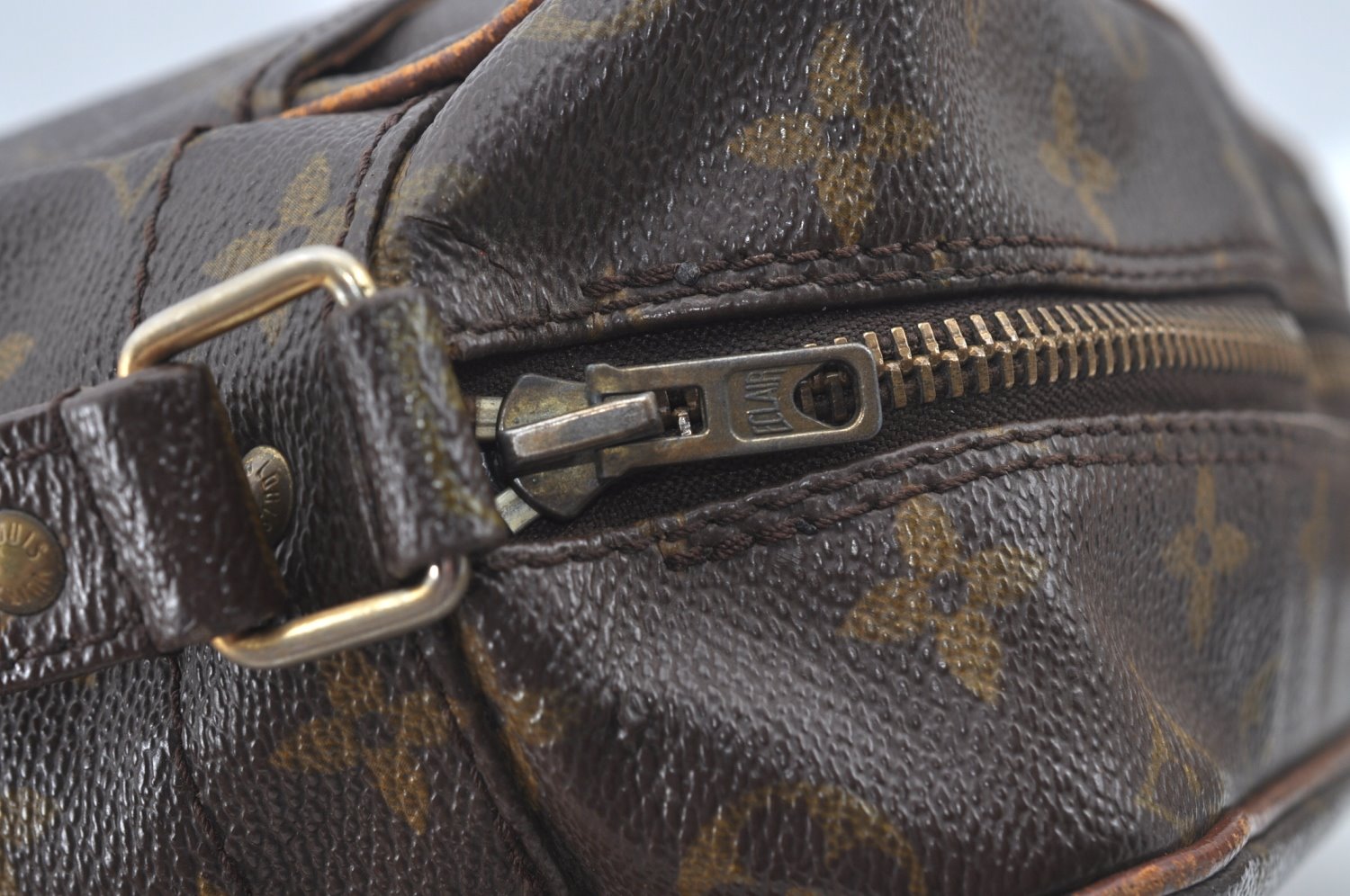 Authentic Louis Vuitton Monogram Nile Shoulder Cross Body Bag Old Model LV L0454