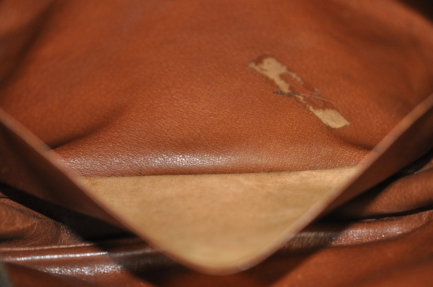 Authentic Louis Vuitton Monogram Nile Shoulder Cross Body Bag Old Model LV L0454