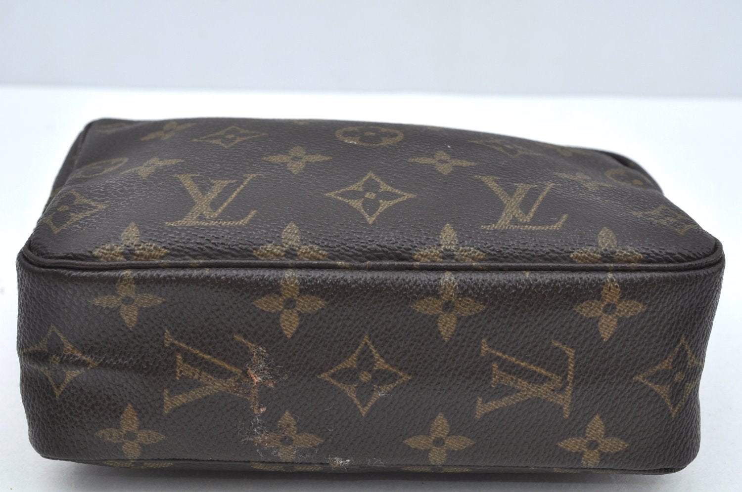 Auth Louis Vuitton Monogram Trousse Toilette 18 Clutch Hand Bag LV Junk L0455