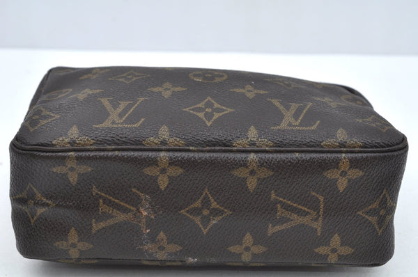 Auth Louis Vuitton Monogram Trousse Toilette 18 Clutch Hand Bag LV Junk L0455