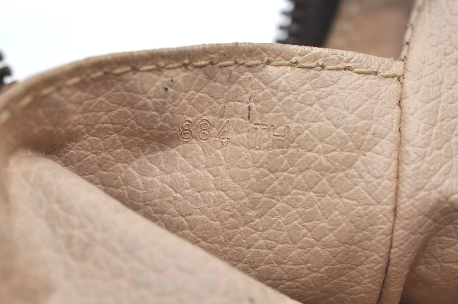 Auth Louis Vuitton Monogram Trousse Toilette 23 Clutch Hand Bag M47524 LV L0456