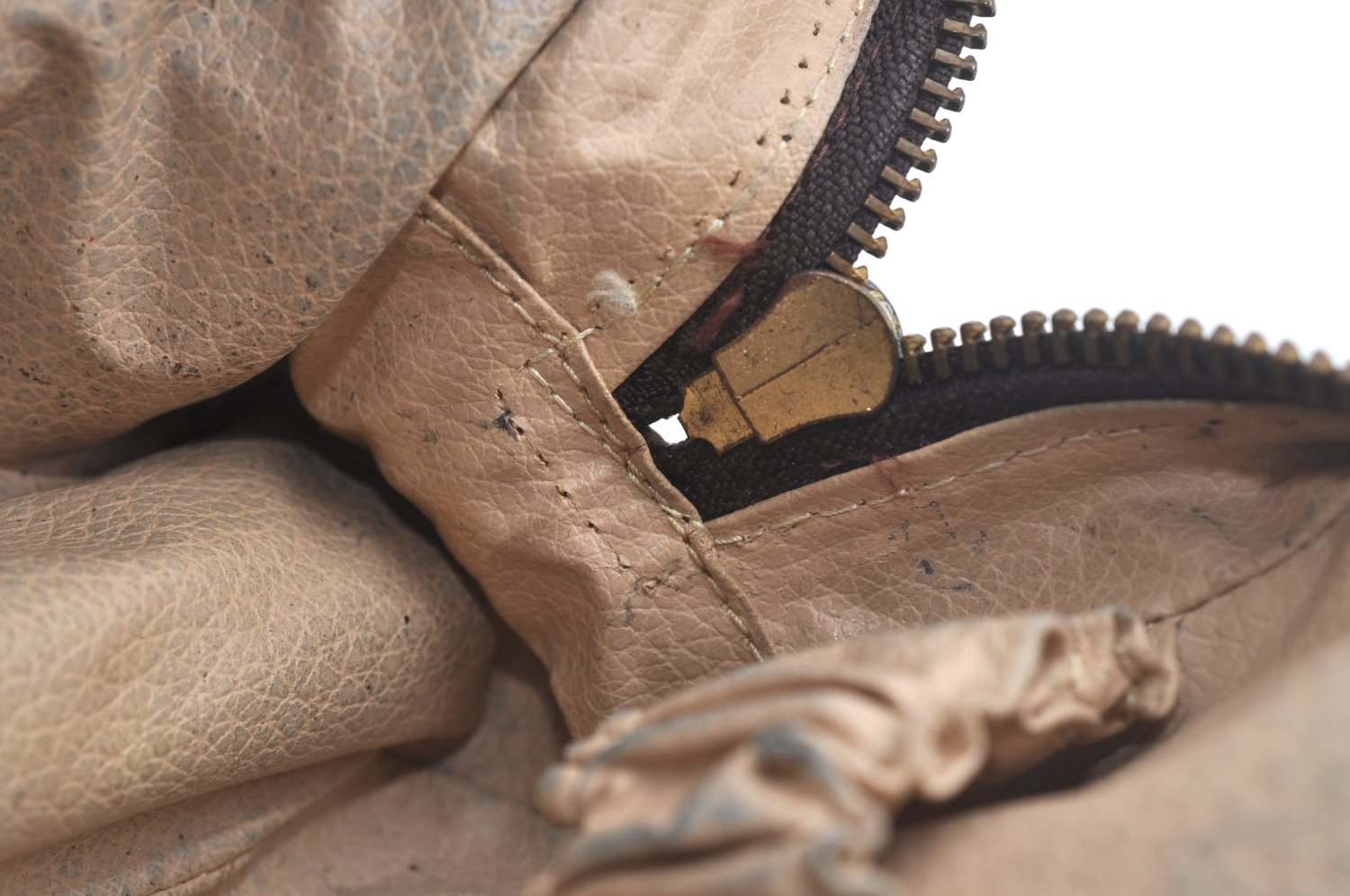 Auth Louis Vuitton Monogram Trousse Toilette 23 Clutch Hand Bag M47524 LV L0456