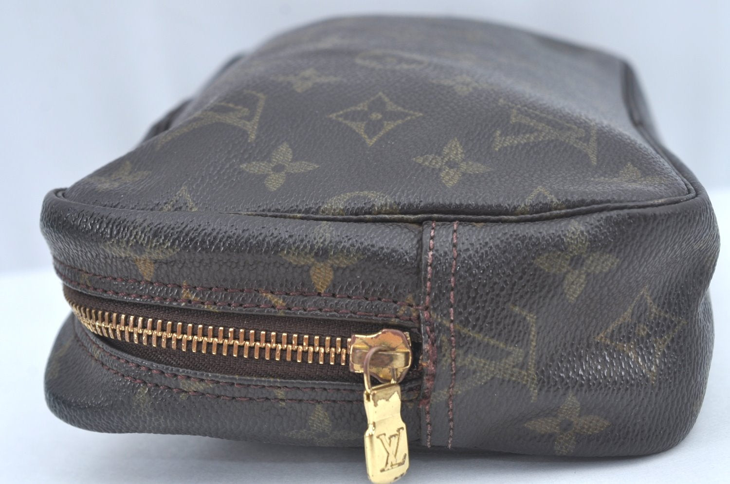 Auth Louis Vuitton Monogram Trousse Toilette 23 Clutch Hand Bag M47524 LV L0458