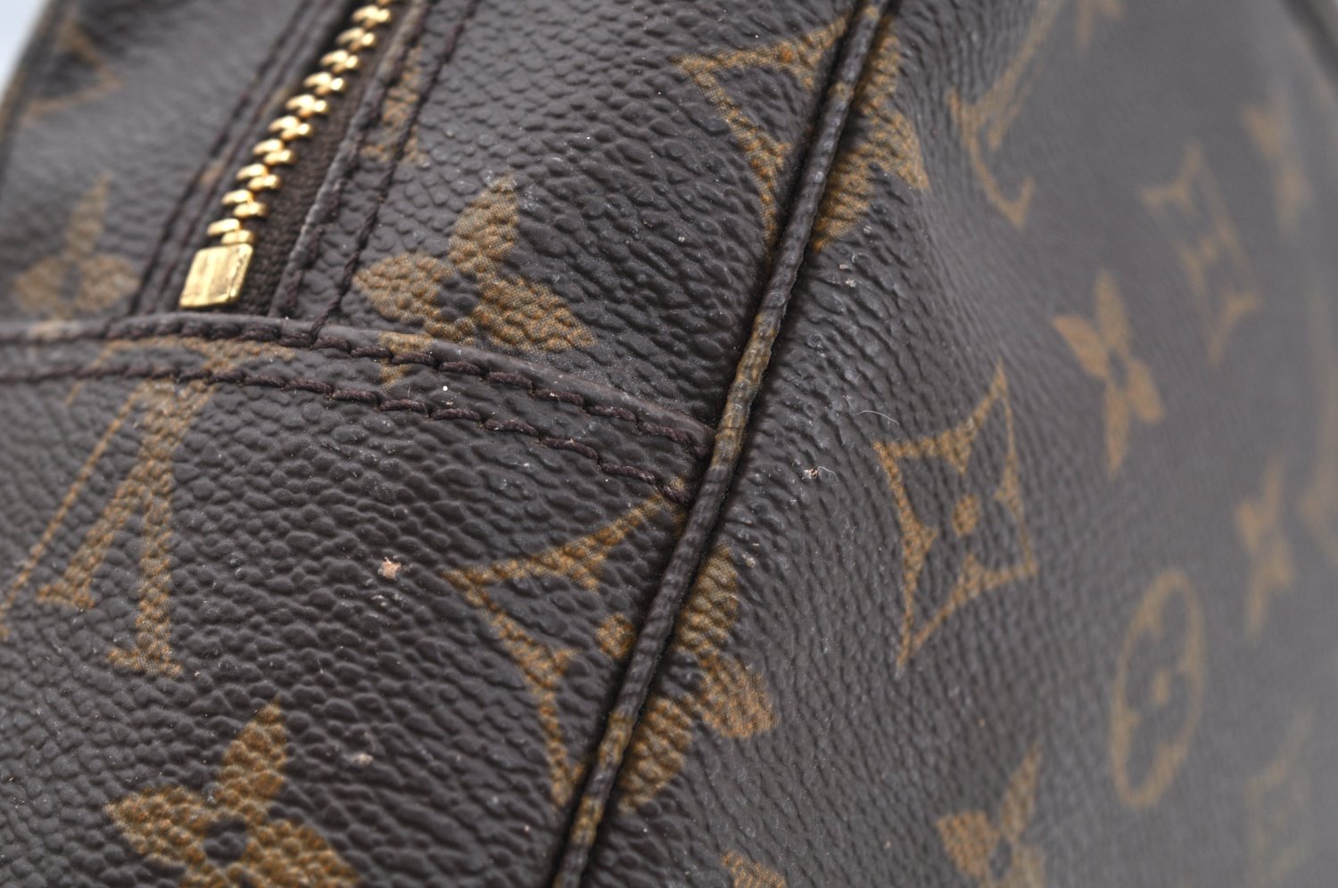 Auth Louis Vuitton Monogram Trousse Toilette 28 Clutch Hand Bag Junk L0461