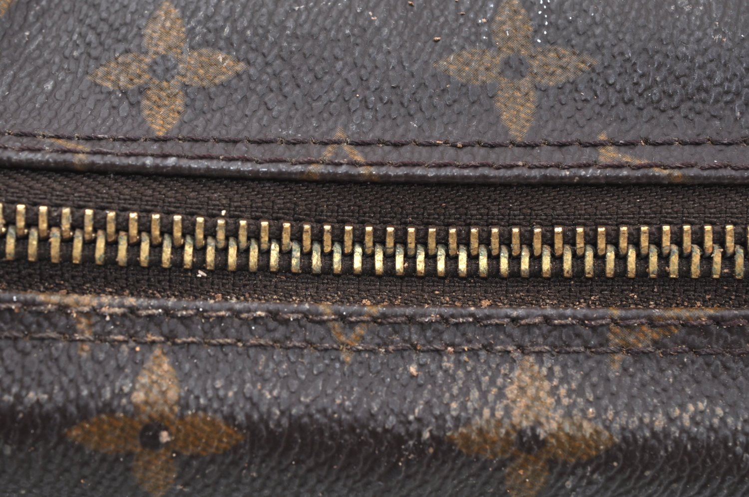 Auth Louis Vuitton Monogram Trousse Toilette 28 Clutch Hand Bag Junk L0461