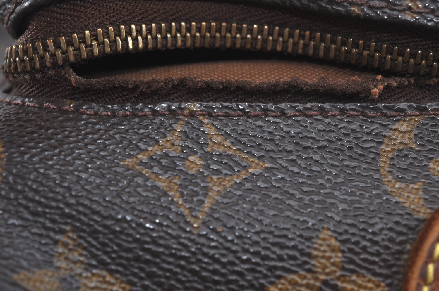 Authentic Louis Vuitton Monogram Montsouris PM Backpack M51137 LV L0463