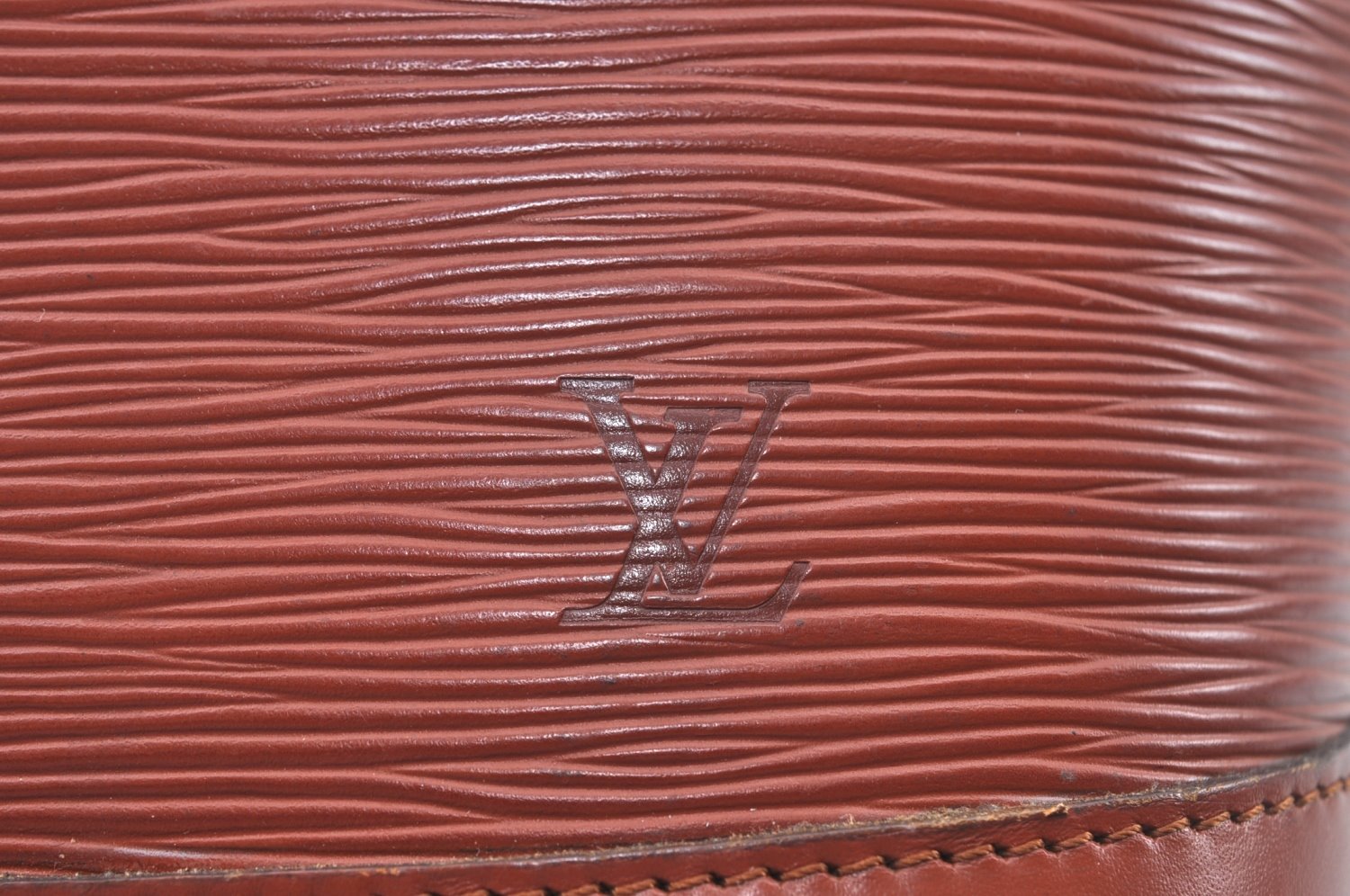 Authentic Louis Vuitton Epi Alma PM Hand Bag Brown M52143 LV L0466