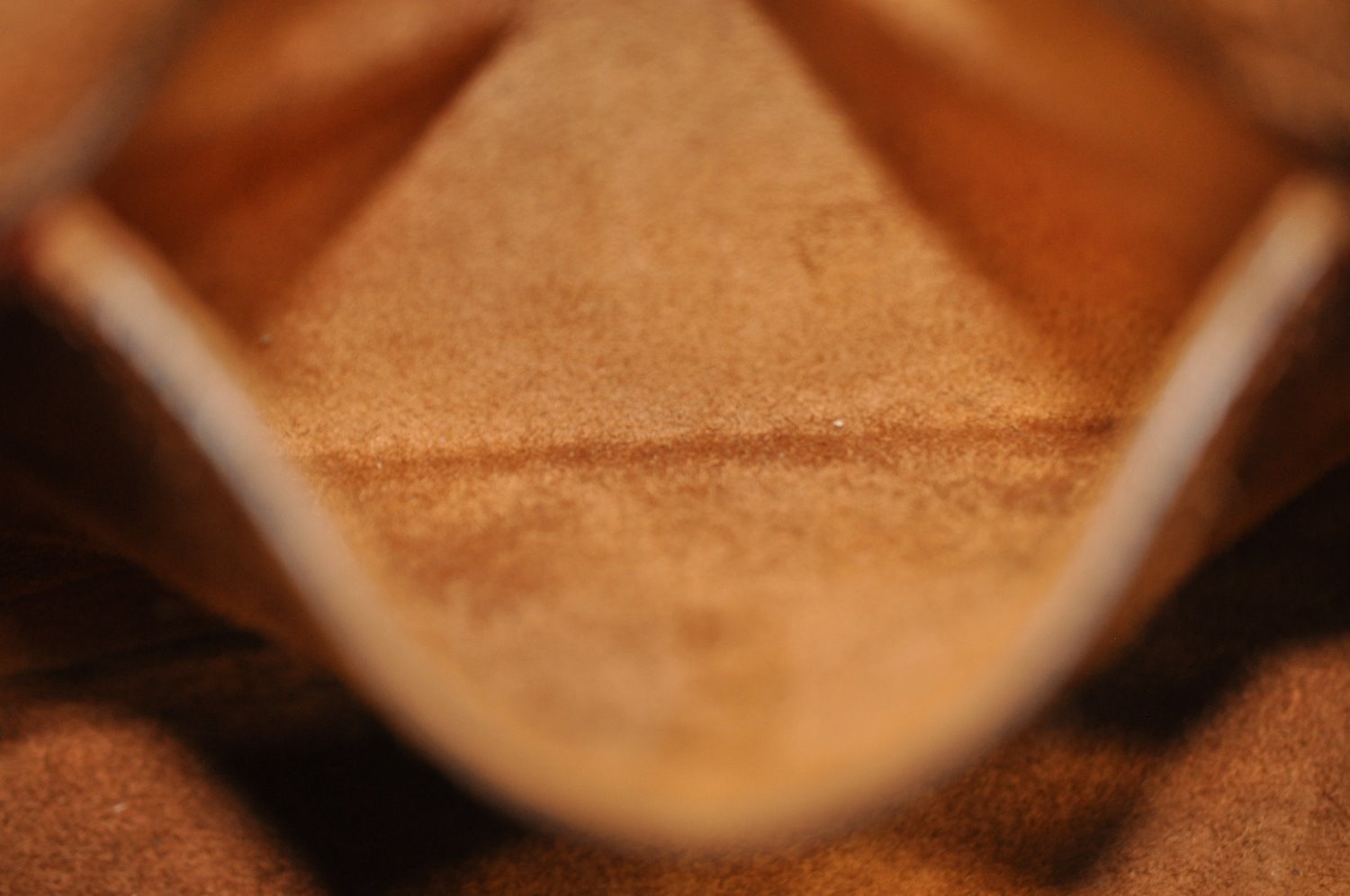 Authentic Louis Vuitton Epi Alma PM Hand Bag Brown M52143 LV L0466