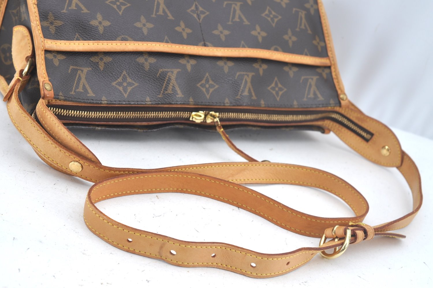 Auth Louis Vuitton Monogram Popincourt Long Shoulder Cross Bag M40008 LV L0470