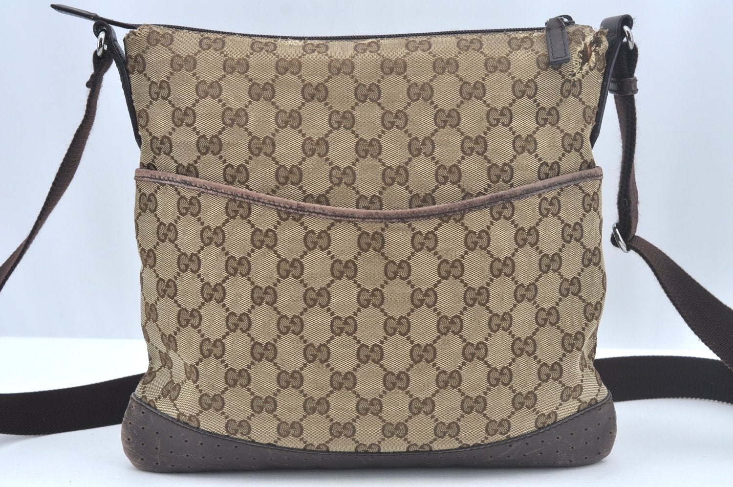 Authentic GUCCI Shoulder Cross Body Bag Purse GG Canvas Leather Brown L0473