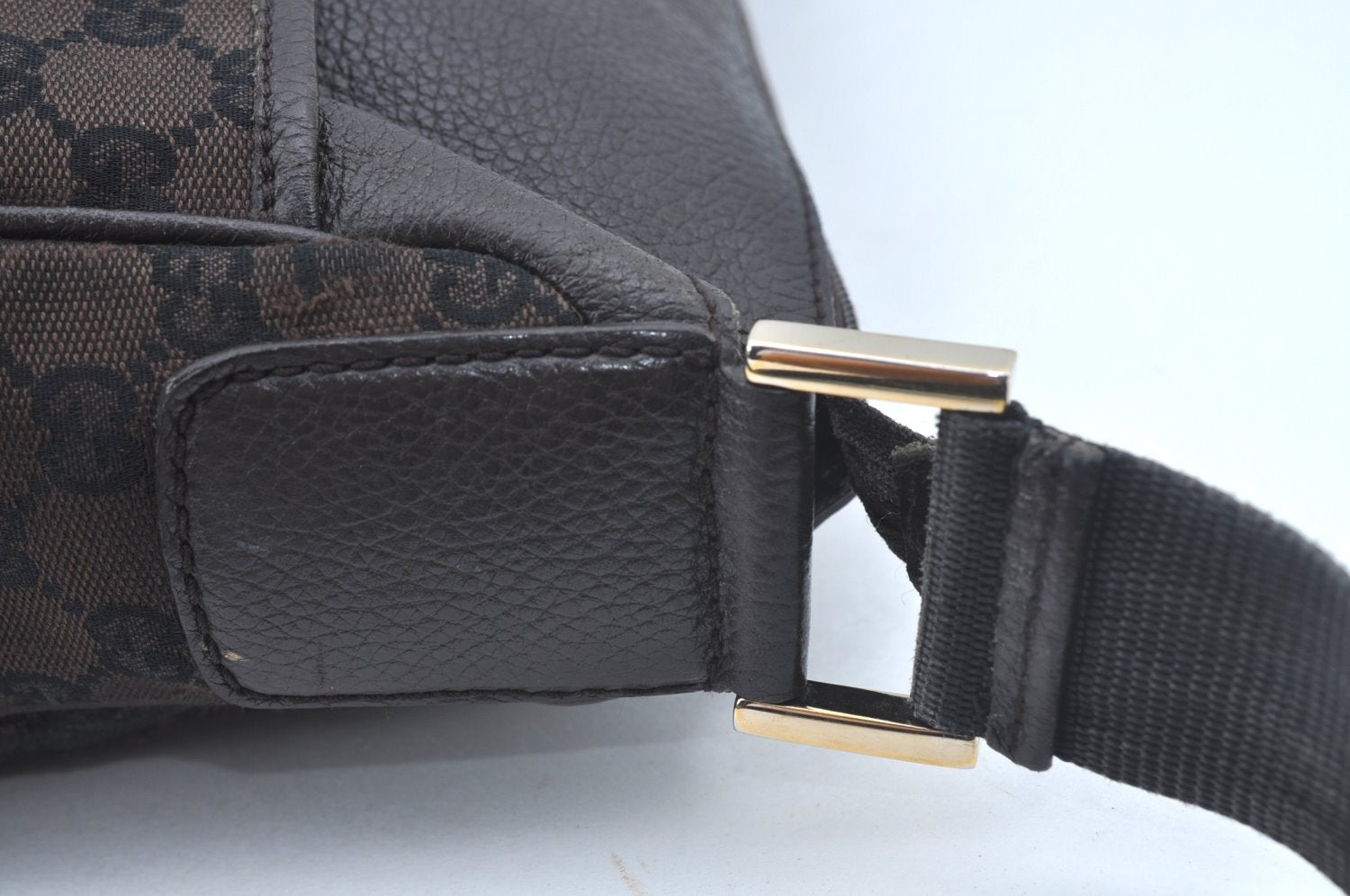 Authentic GUCCI Shoulder Cross Body Bag GG Canvas Leather Brown L0478
