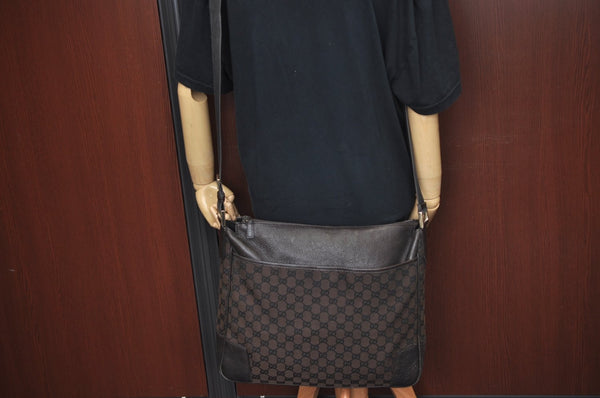 Authentic GUCCI Shoulder Cross Body Bag GG Canvas Leather Brown L0478