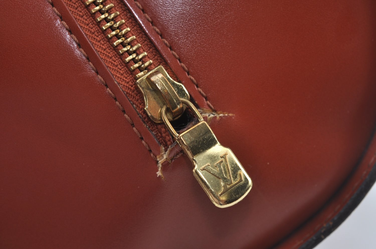 Authentic Louis Vuitton Epi Soufflot Black Hand Bag Brown M52223 LV L0480