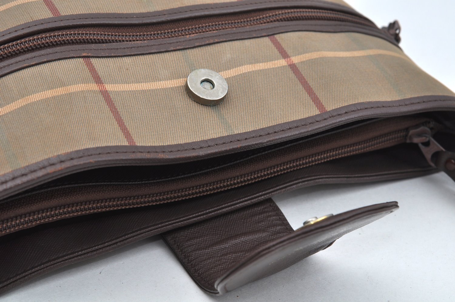 Authentic Burberrys Check Shoulder Cross Body Bag Canvas Leather Khaki  L0493