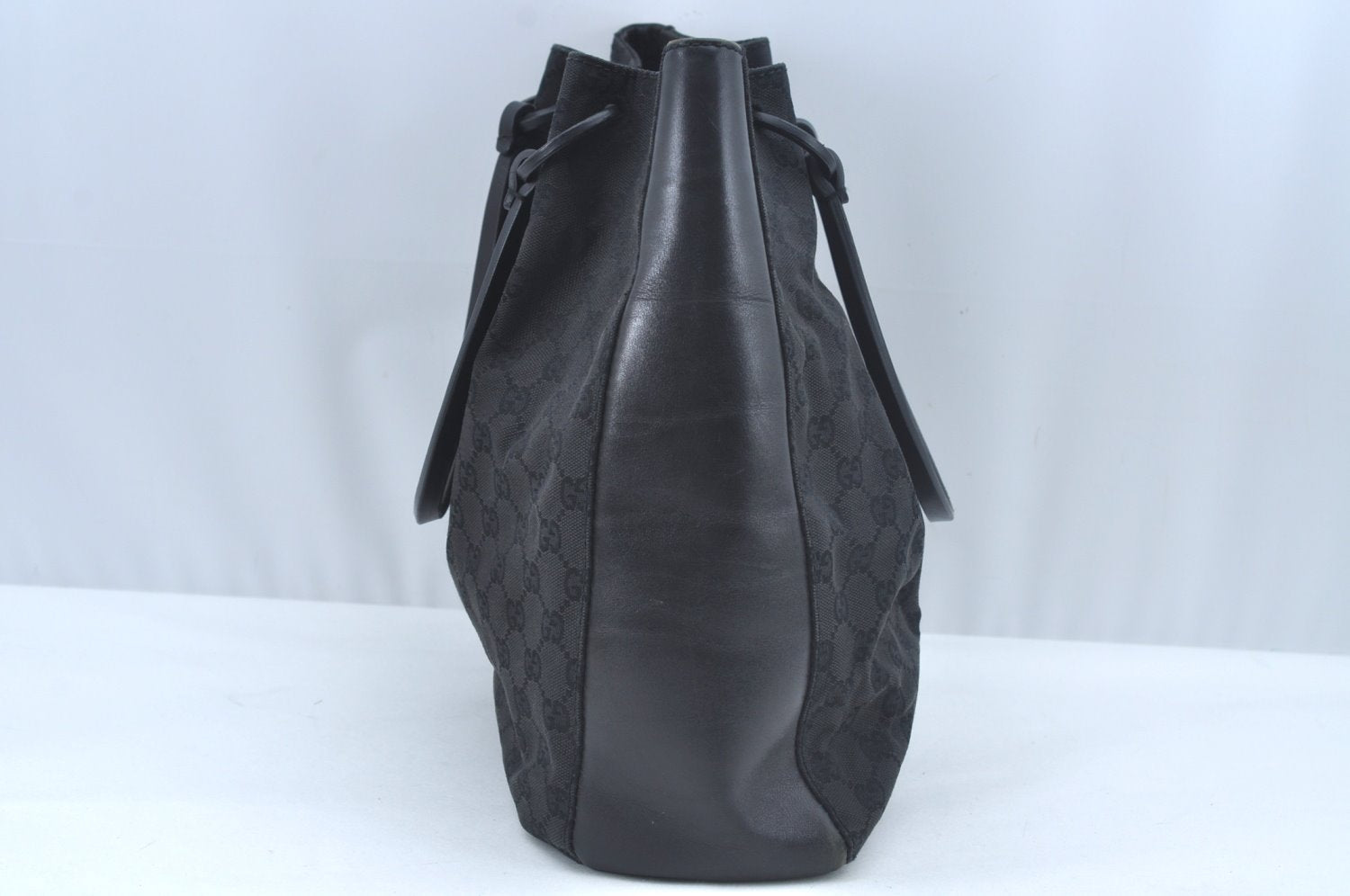 Authentic GUCCI Vintage Hand Tote Bag GG Canvas Leather Black L0498
