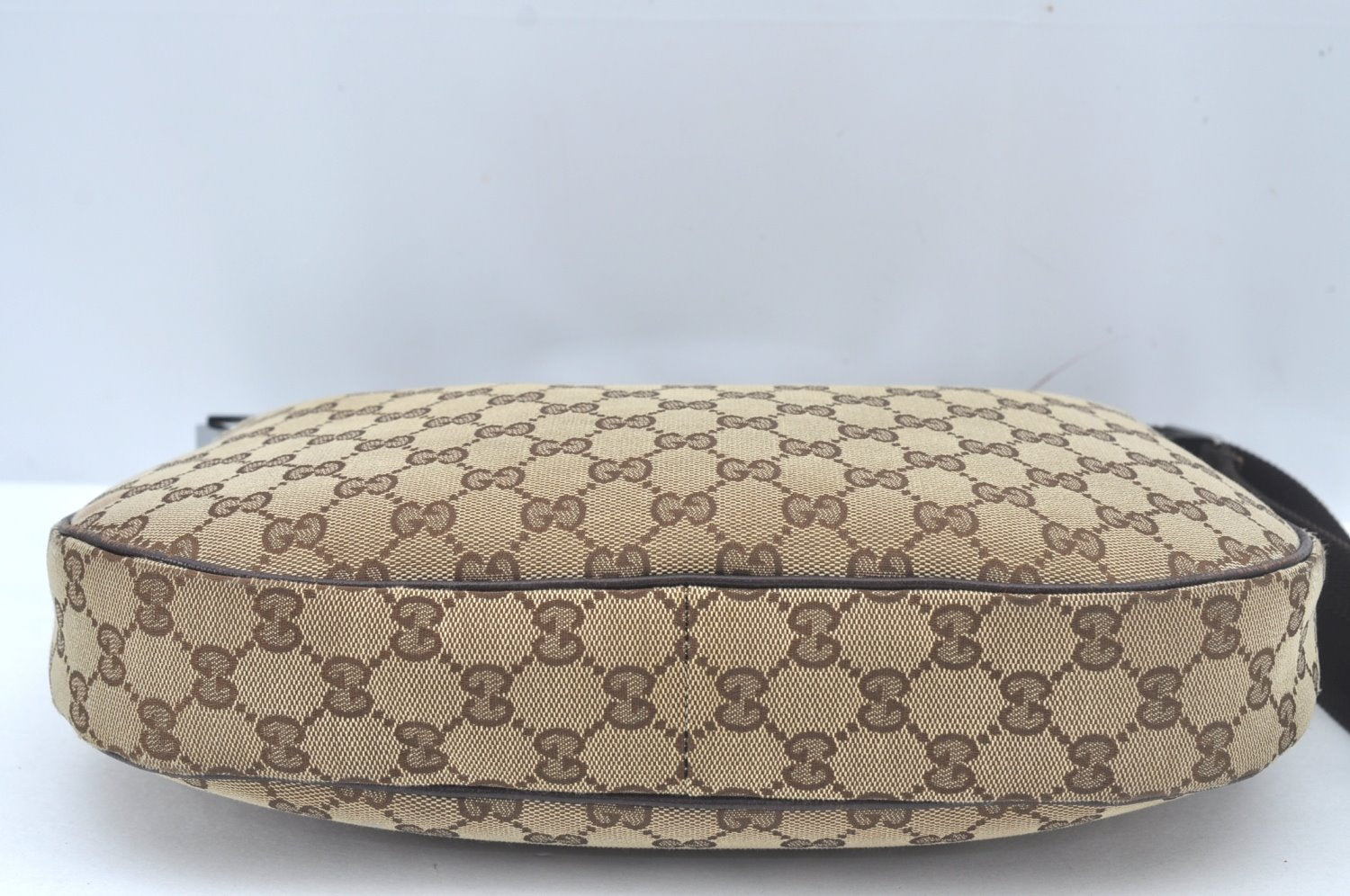 Authentic GUCCI Shoulder Cross Body Bag Purse GG Canvas Leather Brown L0510