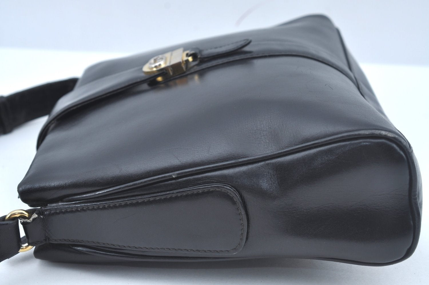 Authentic GUCCI Shoulder Cross Body Hand Bag Purse Leather Black L0512