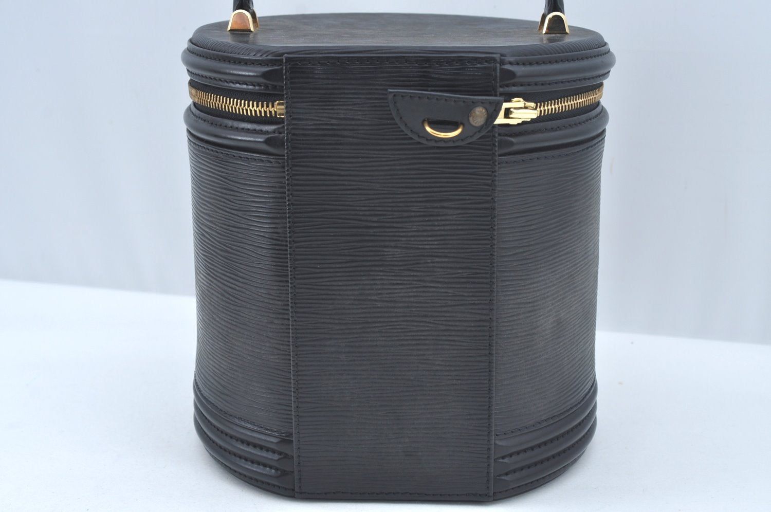 Authentic Louis Vuitton Epi Cannes Cosmetic Hand Bag Purse Black M48032 LV L0519