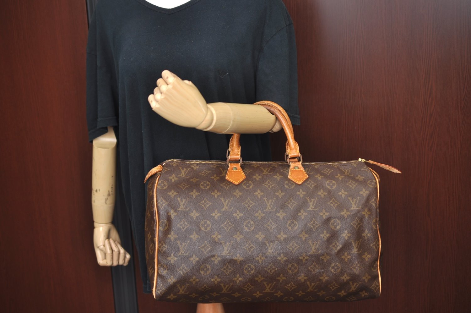 Authentic Louis Vuitton Monogram Speedy 40 Hand Boston Bag Old Model LV L0520