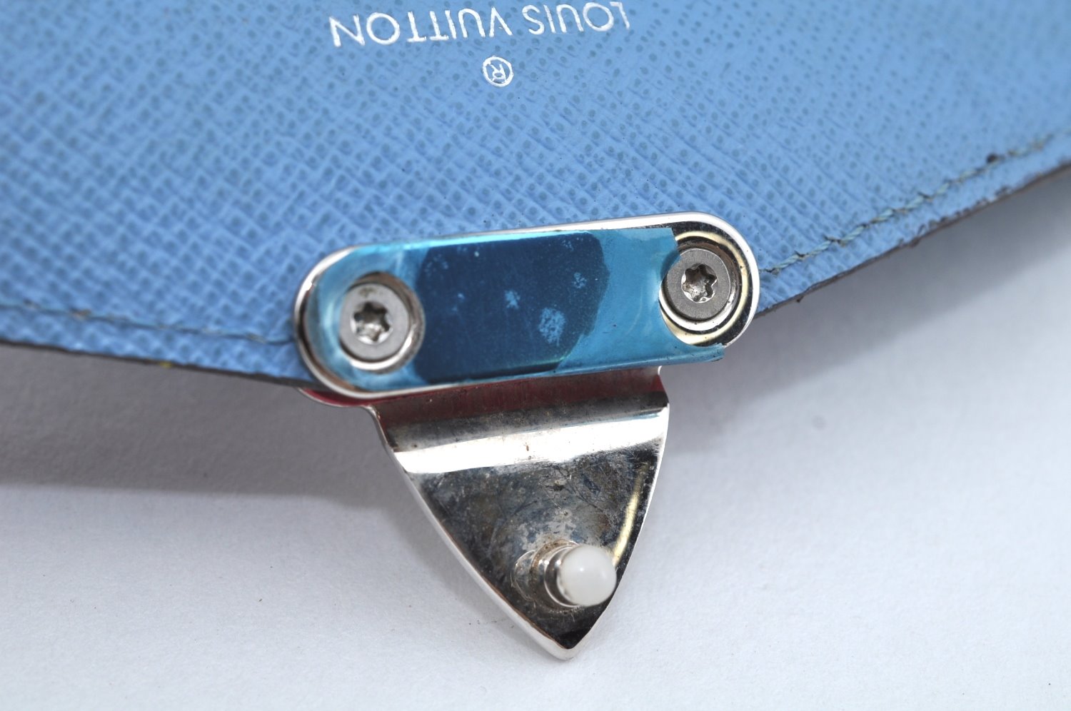 Auth Louis Vuitton Epi Tribal Mask Shoulder Cross Body Bag White M60795 LV L0527