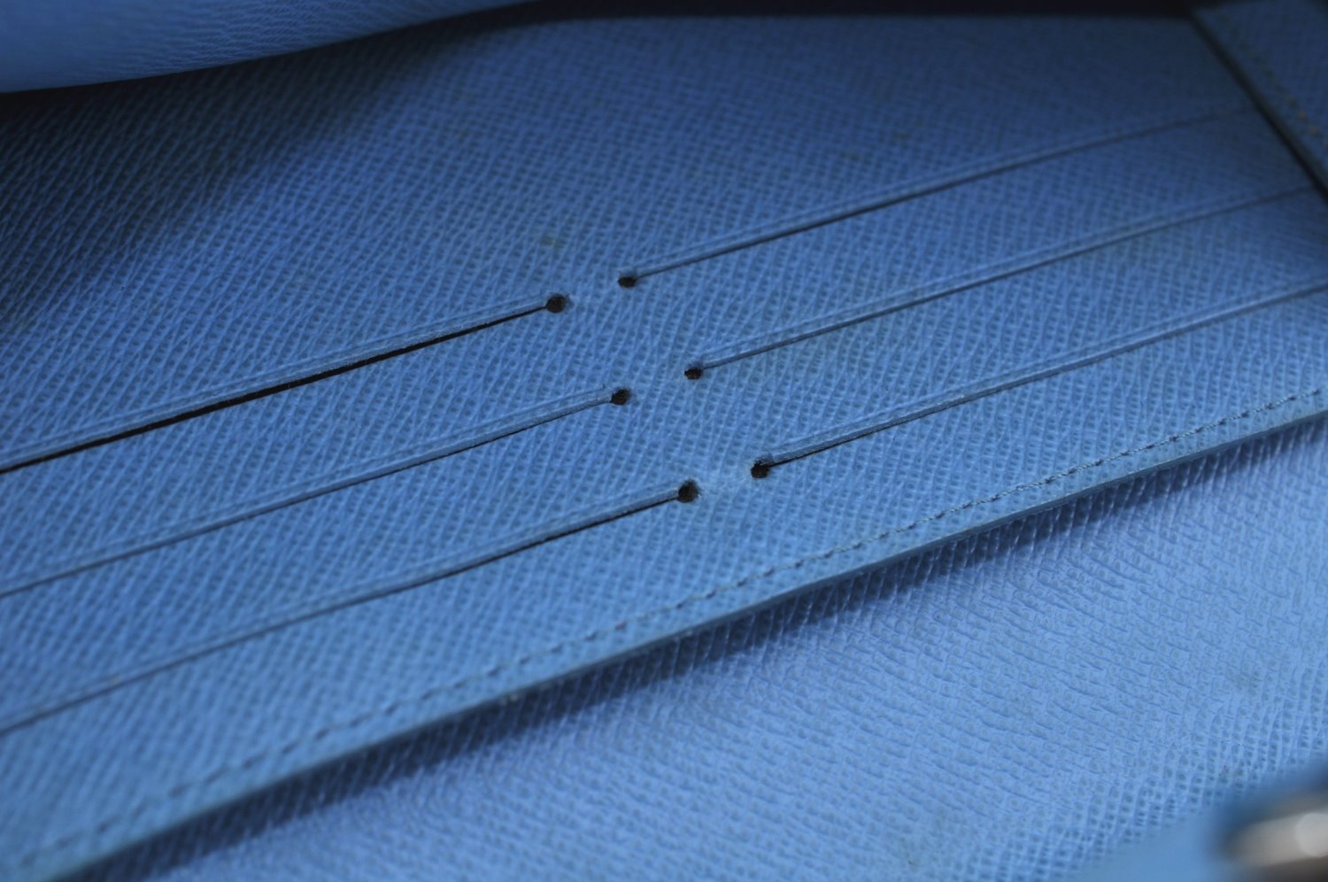 Auth Louis Vuitton Epi Tribal Mask Shoulder Cross Body Bag White M60795 LV L0527