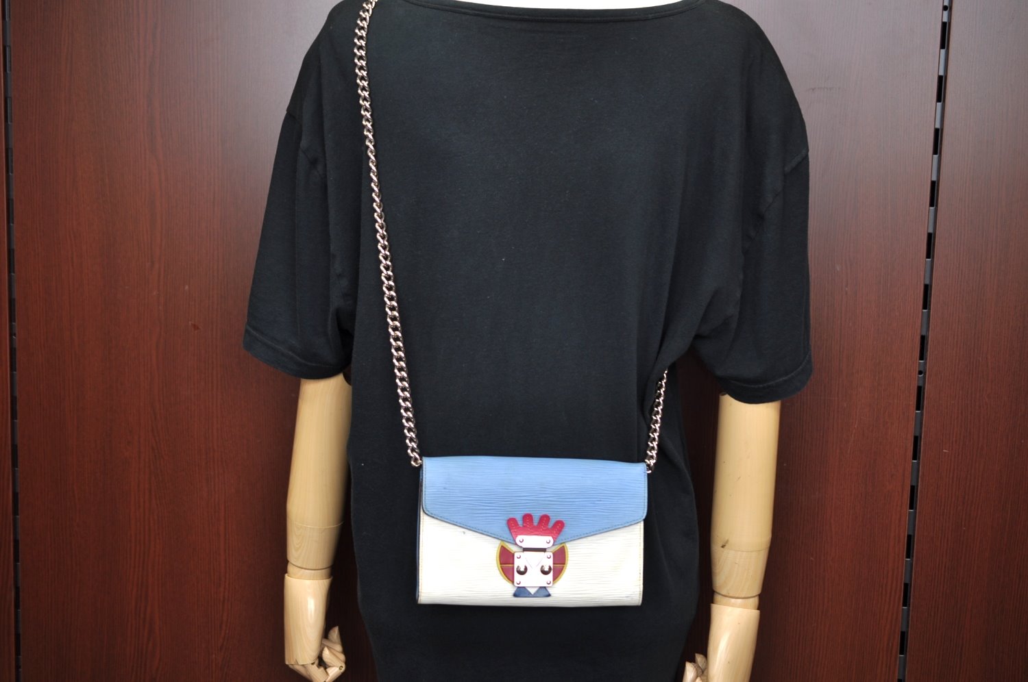 Auth Louis Vuitton Epi Tribal Mask Shoulder Cross Body Bag White M60795 LV L0527