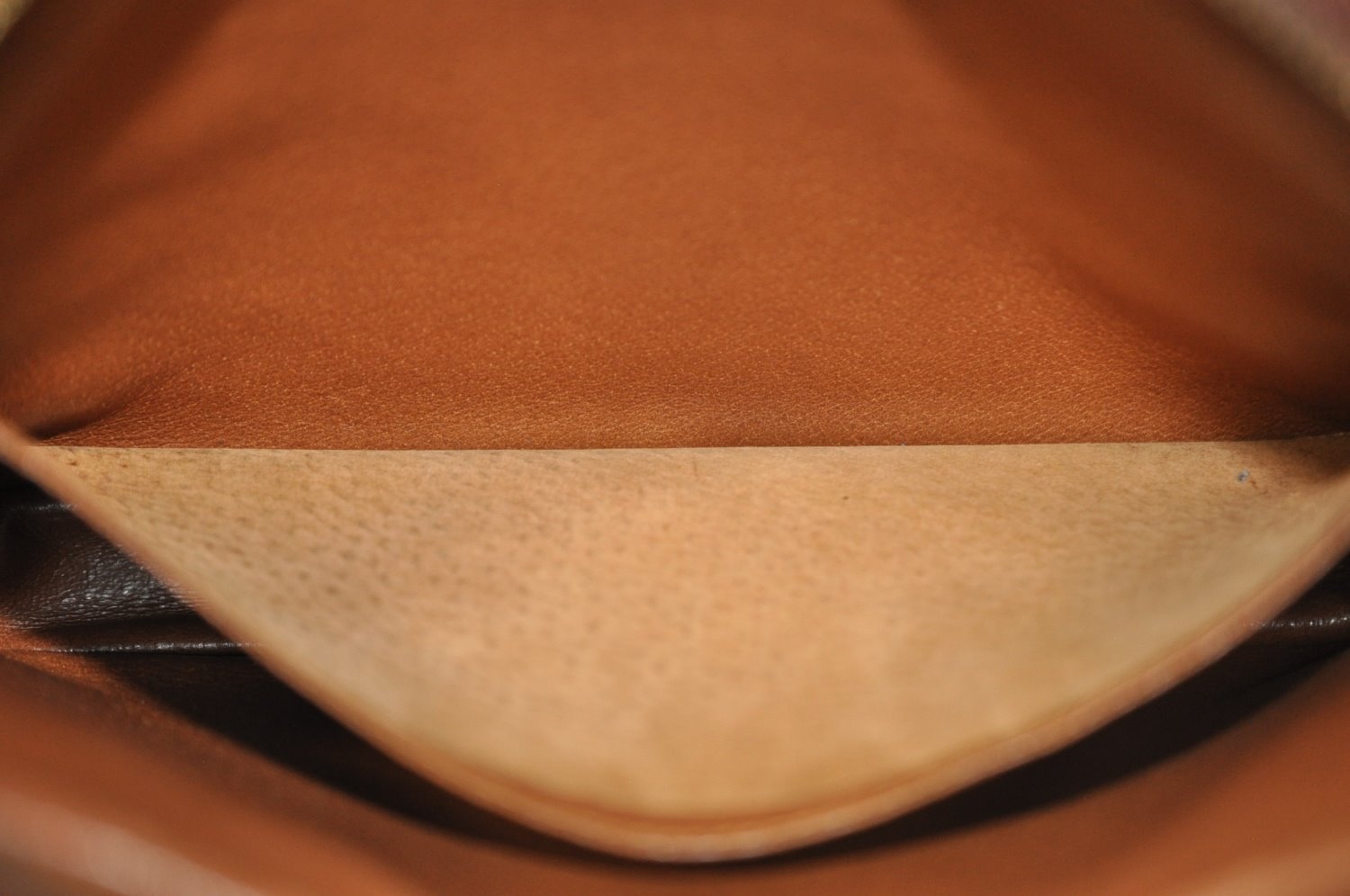 Authentic Louis Vuitton Monogram Pochette Sport Clutch Hand Bag Old Model L0530