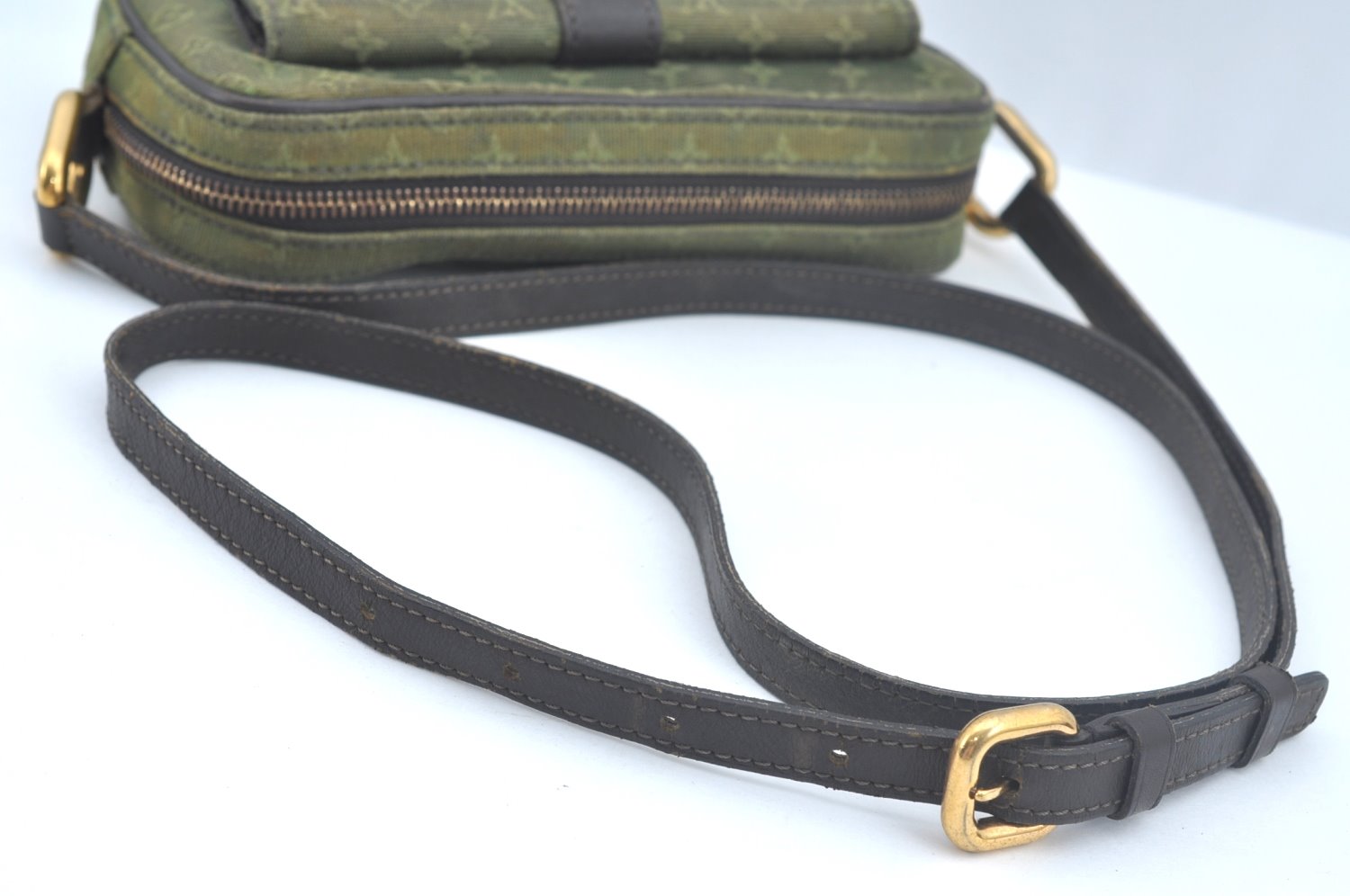 Auth Louis Vuitton Monogram Mini Juliet MM Shoulder Bag Khaki M92418 LV L0531