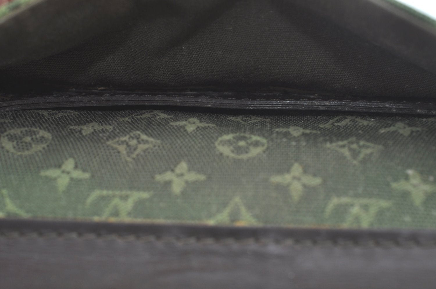 Auth Louis Vuitton Monogram Mini Juliet MM Shoulder Bag Khaki M92418 LV L0531