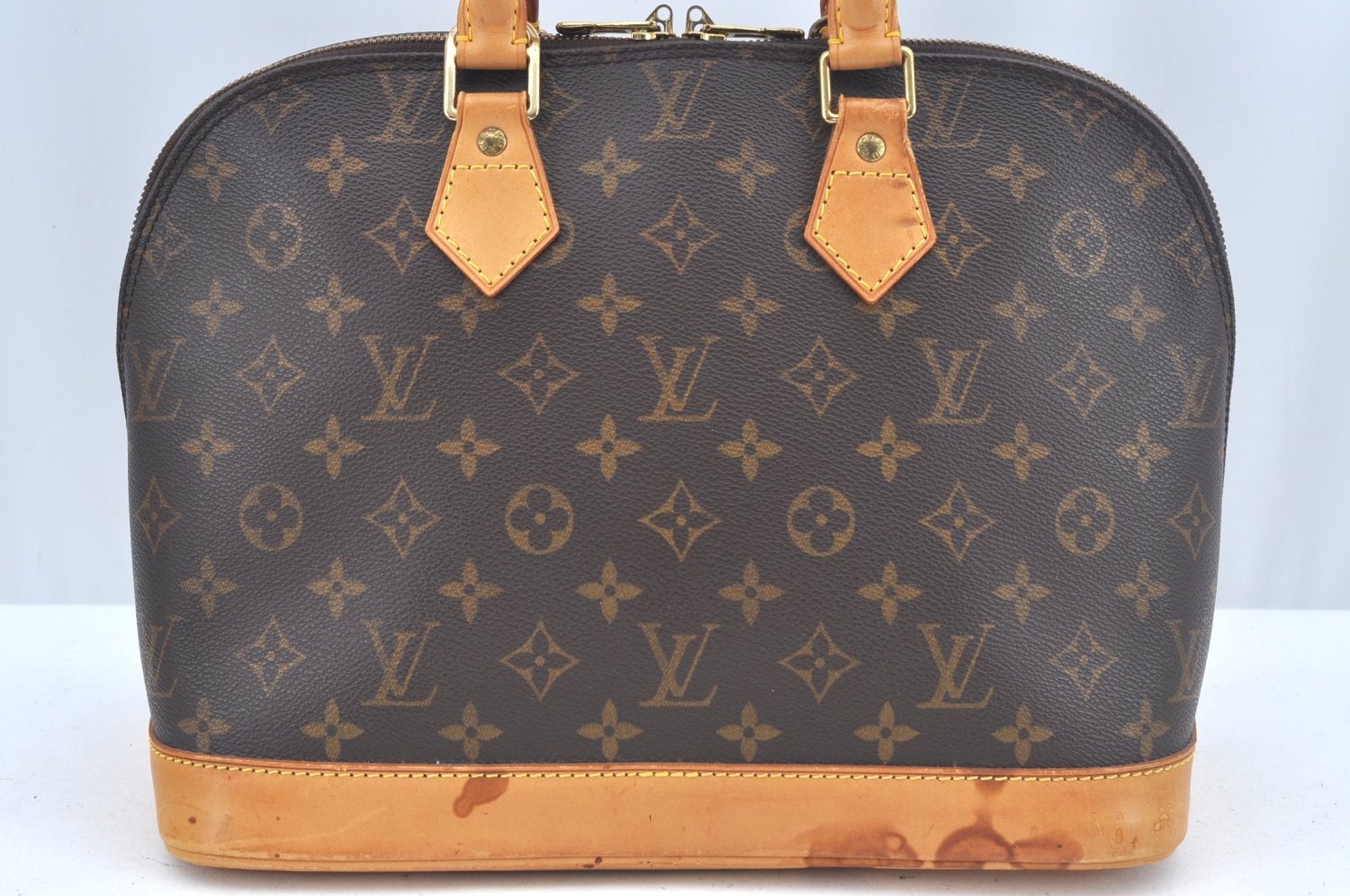 Authentic Louis Vuitton Monogram Alma Hand Bag Purse M51130 LV L0532
