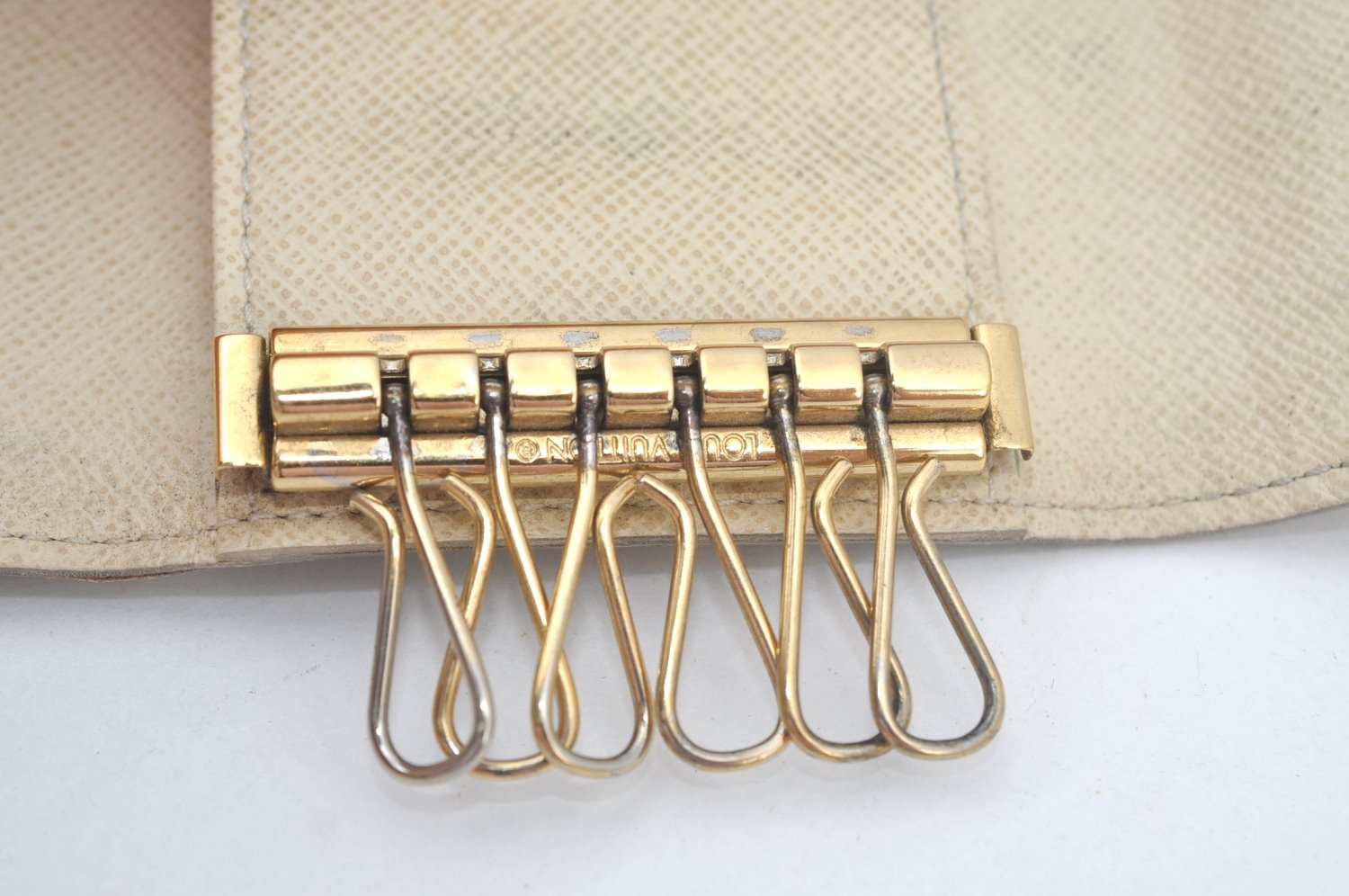 Authentic Louis Vuitton Damier Azur Multicles 6 Key Case Holder N61745 LV Box L0533