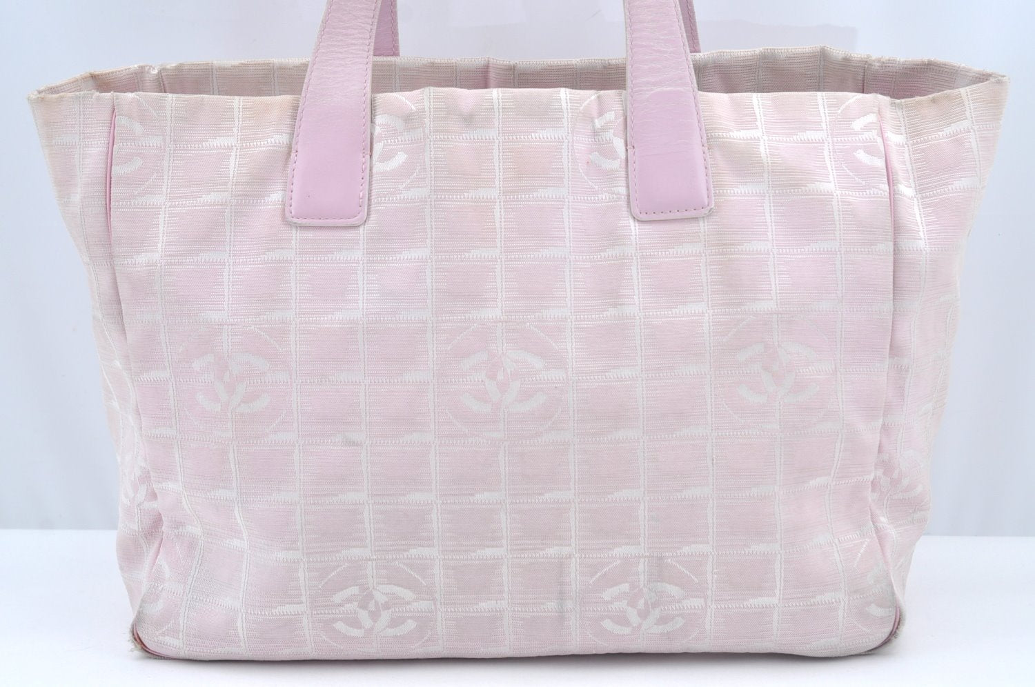 Authentic CHANEL New Travel Line Shoulder Tote Bag Nylon Leather Pink L0536