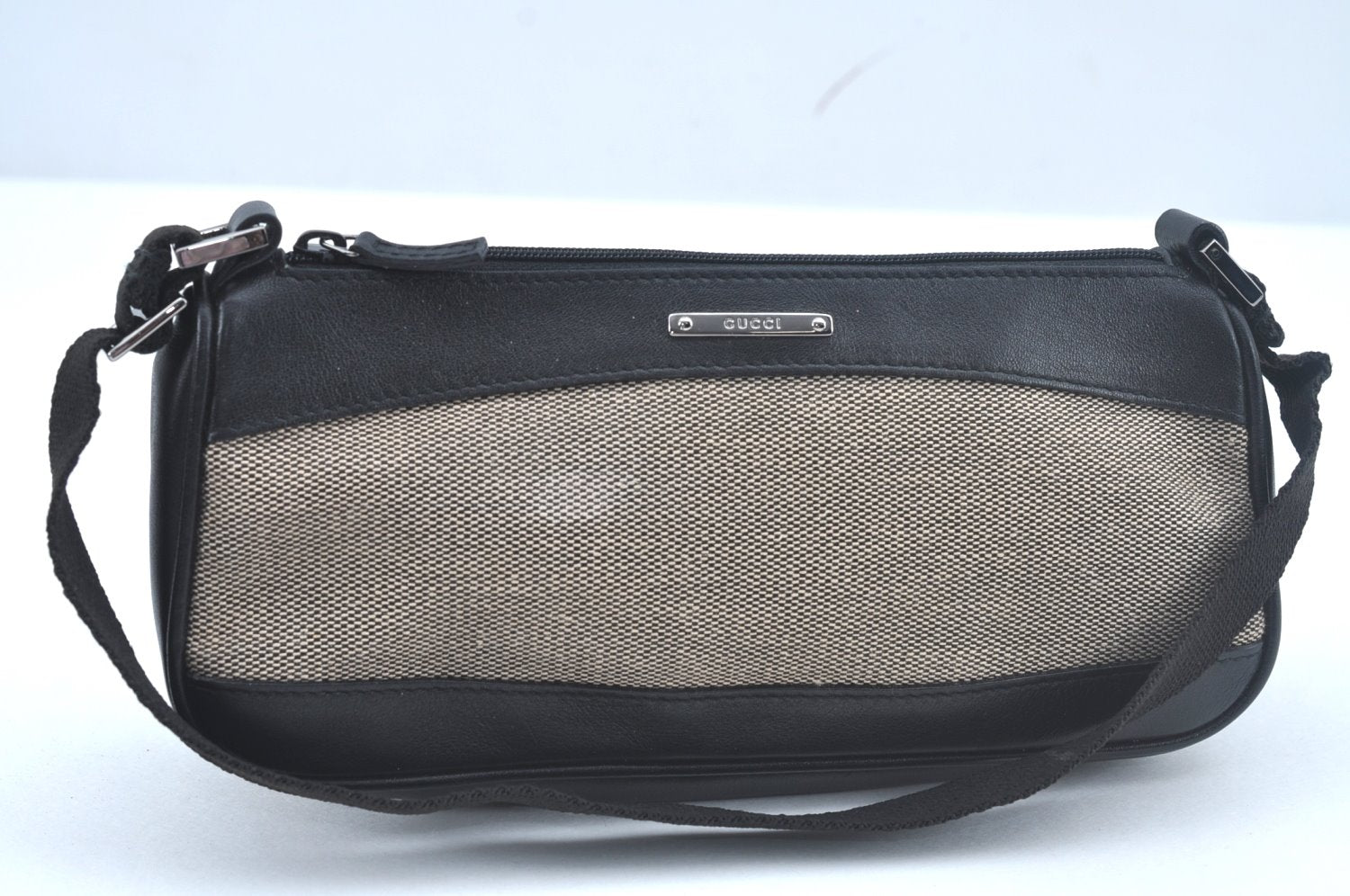 Authentic GUCCI Hand Bag Pouch Purse Canvas Leather Black L0541