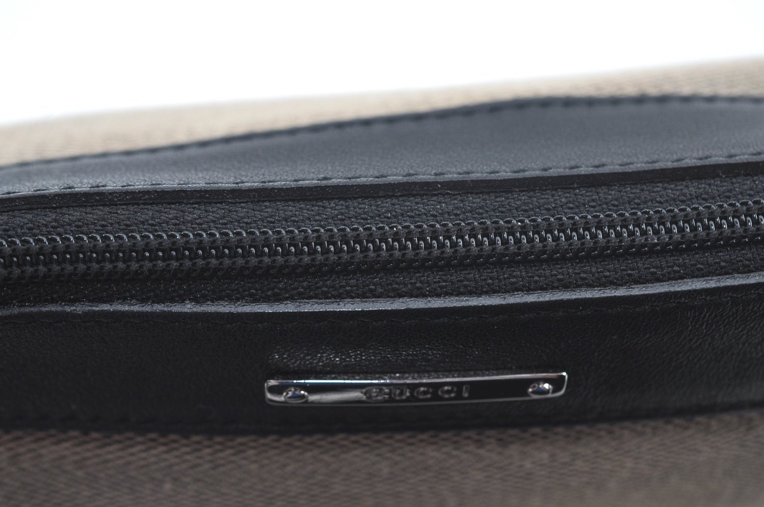 Authentic GUCCI Hand Bag Pouch Purse Canvas Leather Black L0541