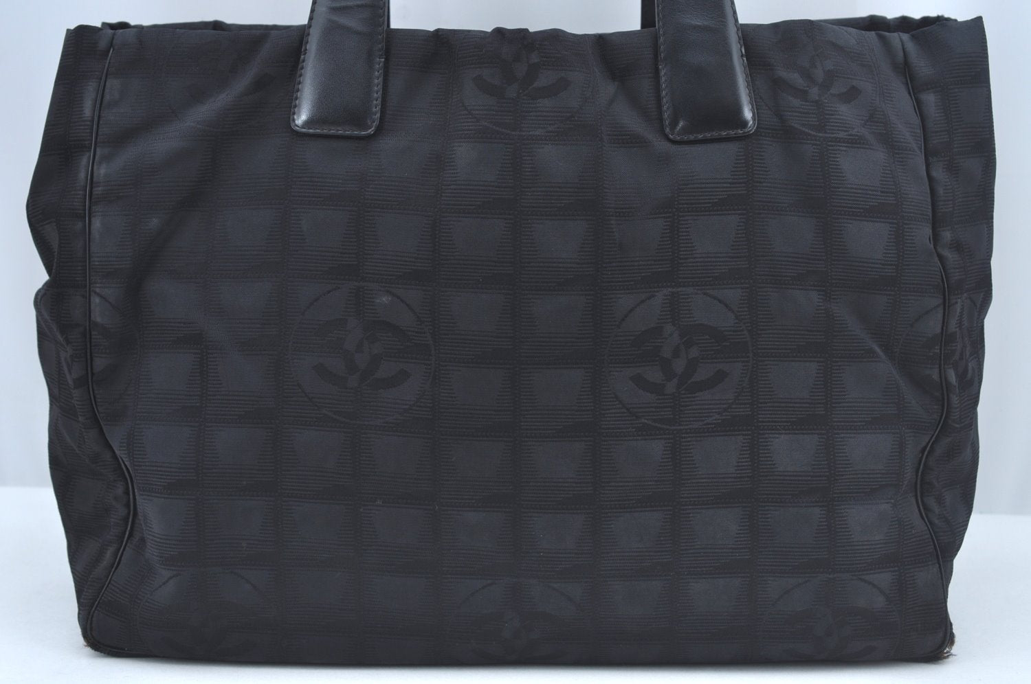 Authentic CHANEL New Travel Line Shoulder Tote Bag Nylon Leather Black L0554