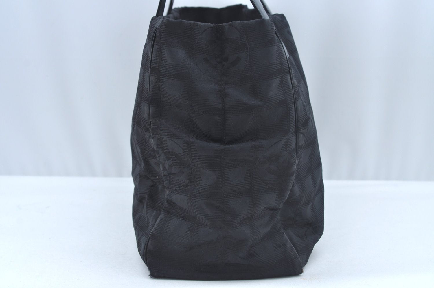 Authentic CHANEL New Travel Line Shoulder Tote Bag Nylon Leather Black L0554