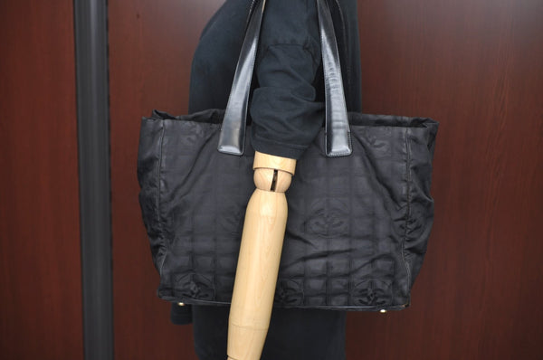 Authentic CHANEL New Travel Line Shoulder Tote Bag Nylon Leather Black L0554