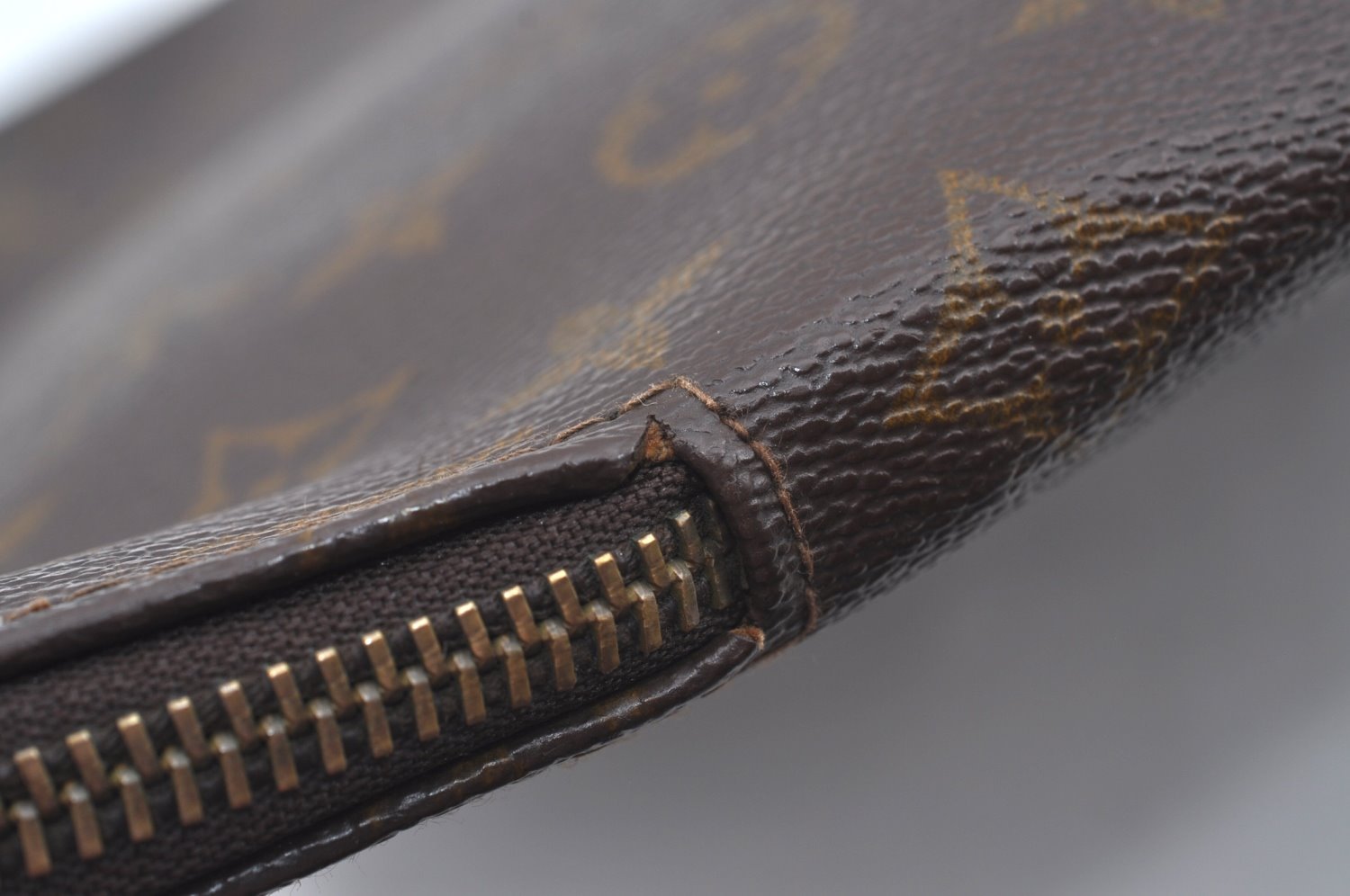 Authentic Louis Vuitton Monogram Poche Documents Document Case Old Model L0555