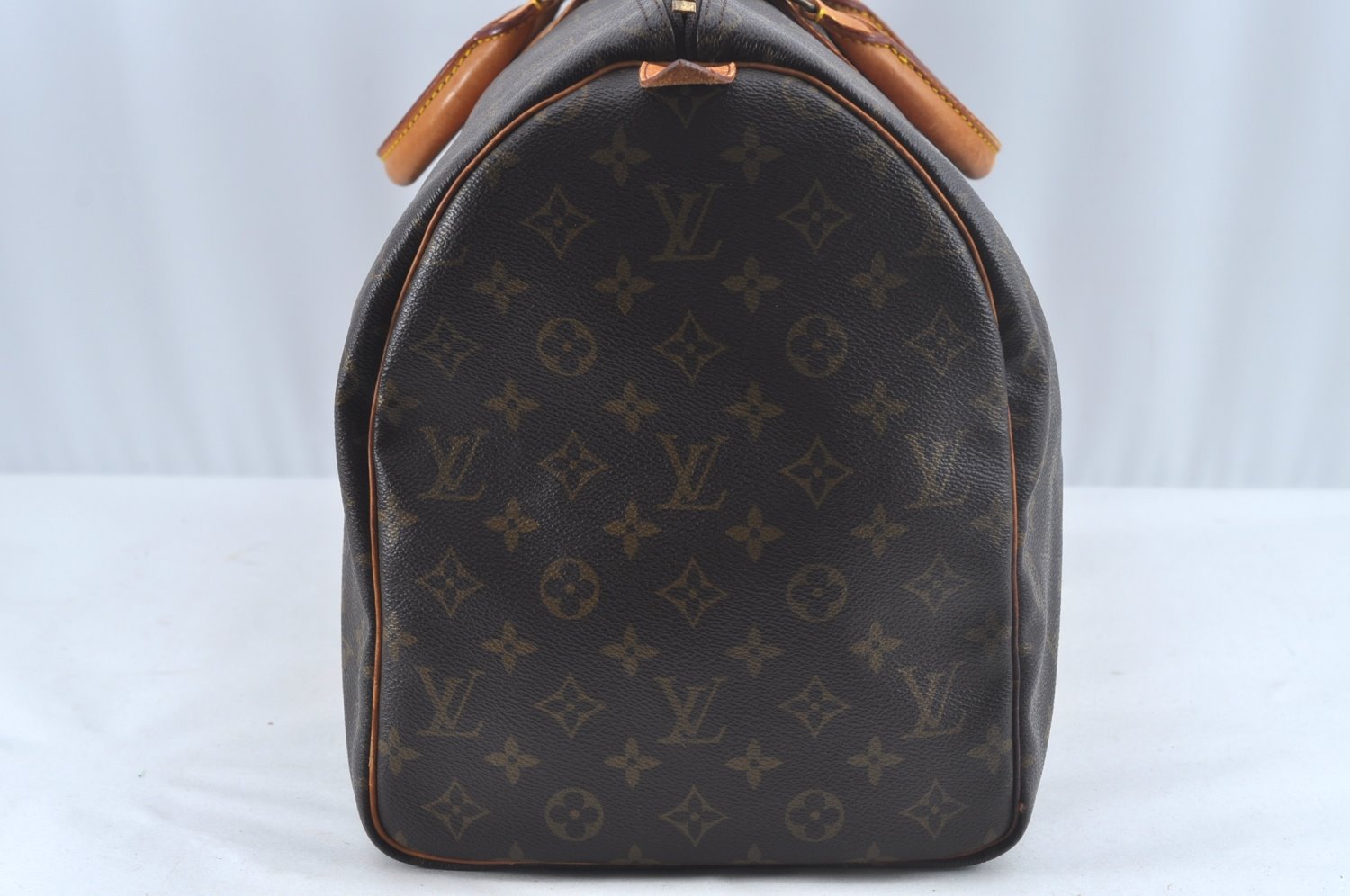 Authentic Louis Vuitton Monogram Keepall 50 Travel Boston Bag M41426 LV L0575