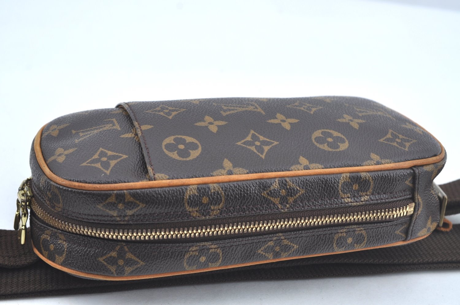 Authentic Louis Vuitton Monogram Pochette Gange Waist Body Bag M51870 LV L0579