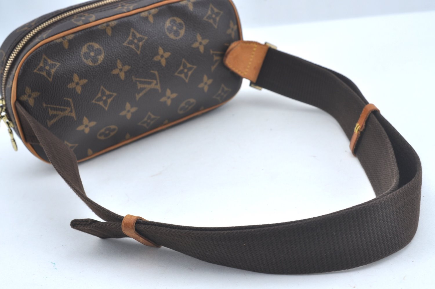 Authentic Louis Vuitton Monogram Pochette Gange Waist Body Bag M51870 LV L0579