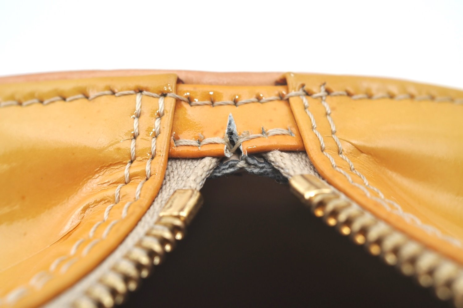 Authentic Louis Vuitton Vernis Bedford Hand Bag Yellow Beige M91006 LV L0602