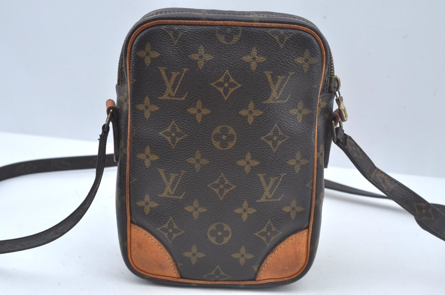 Authentic Louis Vuitton Monogram Amazone Shoulder Cross Body Bag M45236 LV L0604