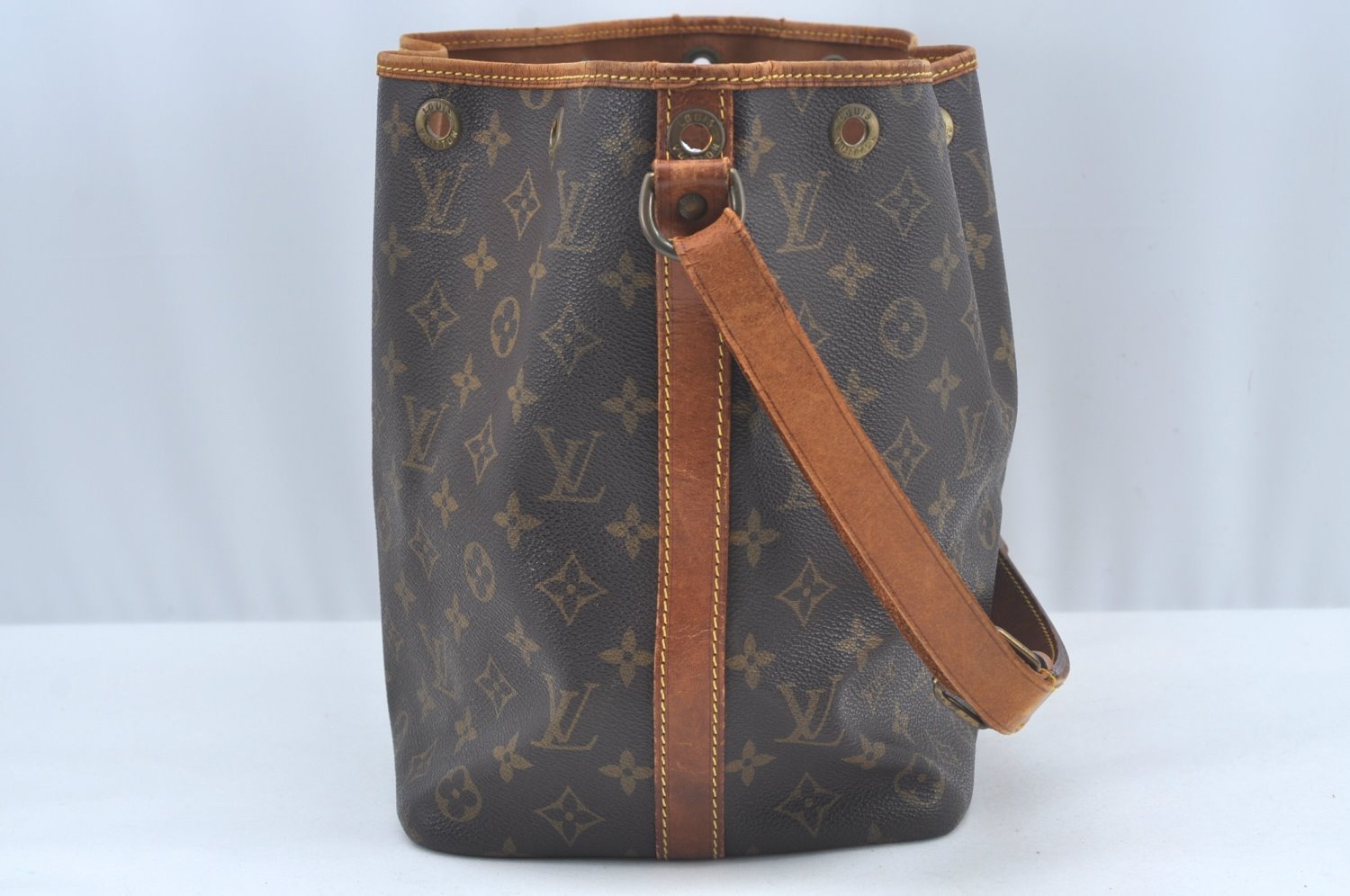 Authentic Louis Vuitton Monogram Petit Noe M42226 Shoulder Drawstring Bag L0623