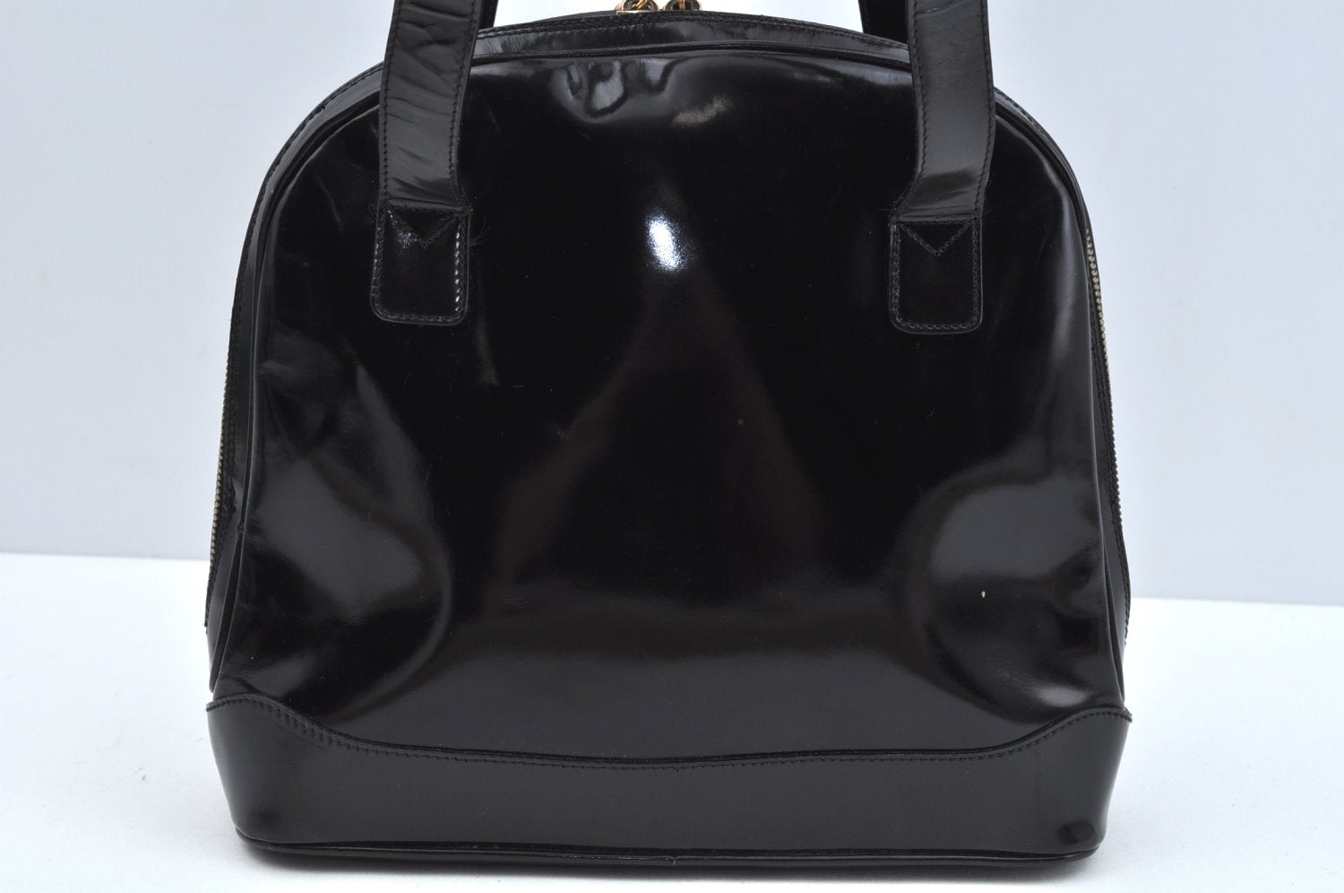 Authentic GUCCI Bamboo Shoulder Bag Enamel Leather Black  L0626