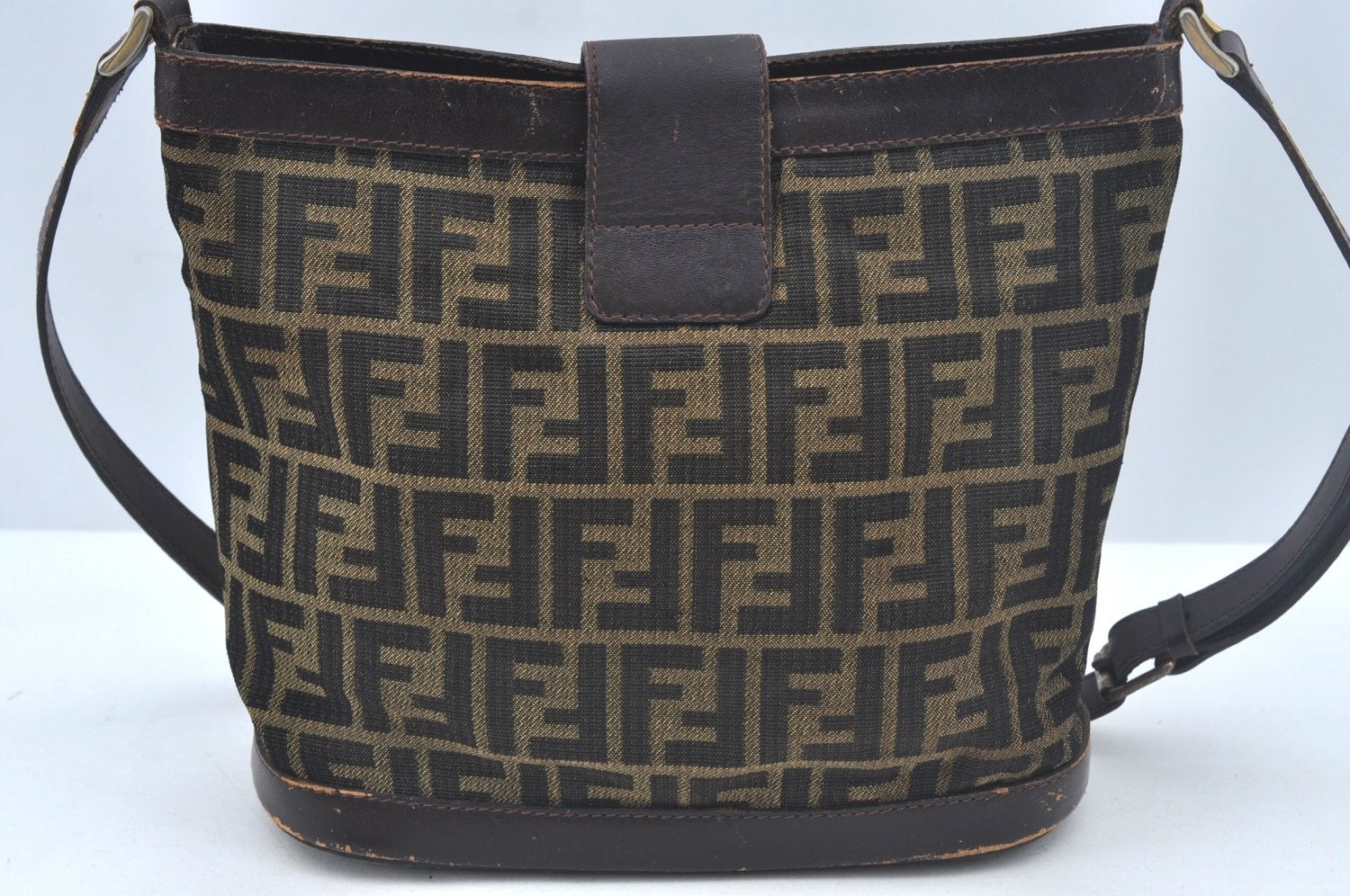 Authentic FENDI Zucca Shoulder Cross Body Bag Canvas Leather Brown L0646