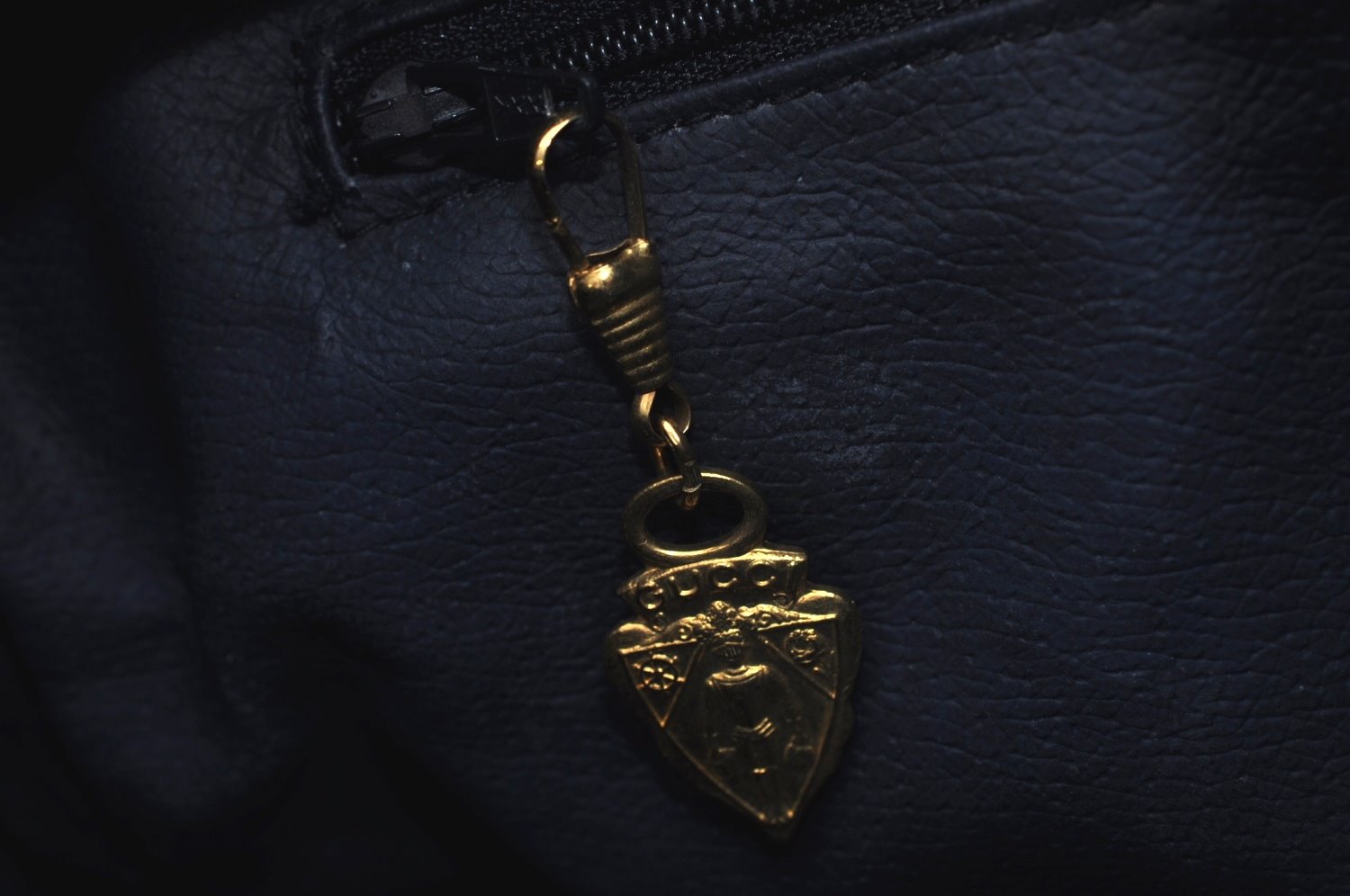 Authentic GUCCI Micro GG PVC Leather Hand Boston Bag Navy L0661