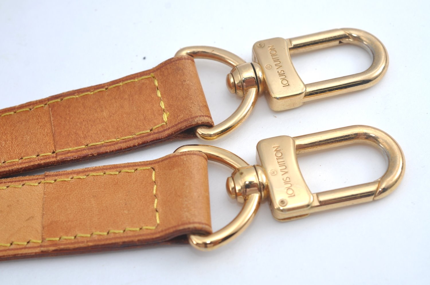 Authentic Louis Vuitton Leather Shoulder Strap Beige 40.2-47.2