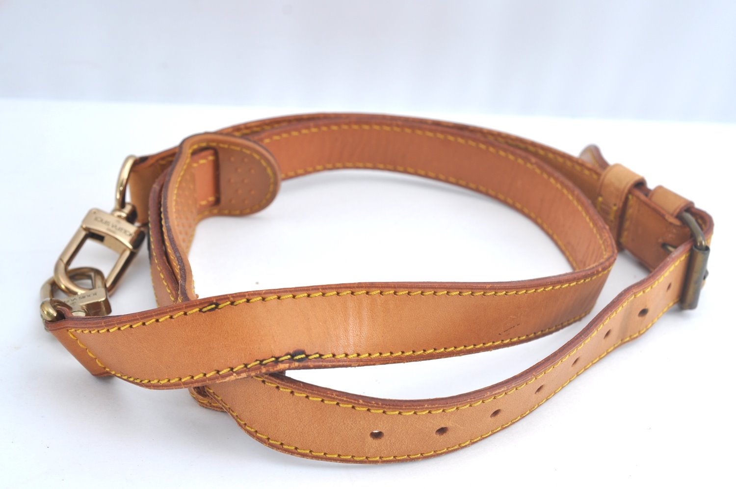 Authentic Louis Vuitton Leather Shoulder Strap Beige 39.4-46.5