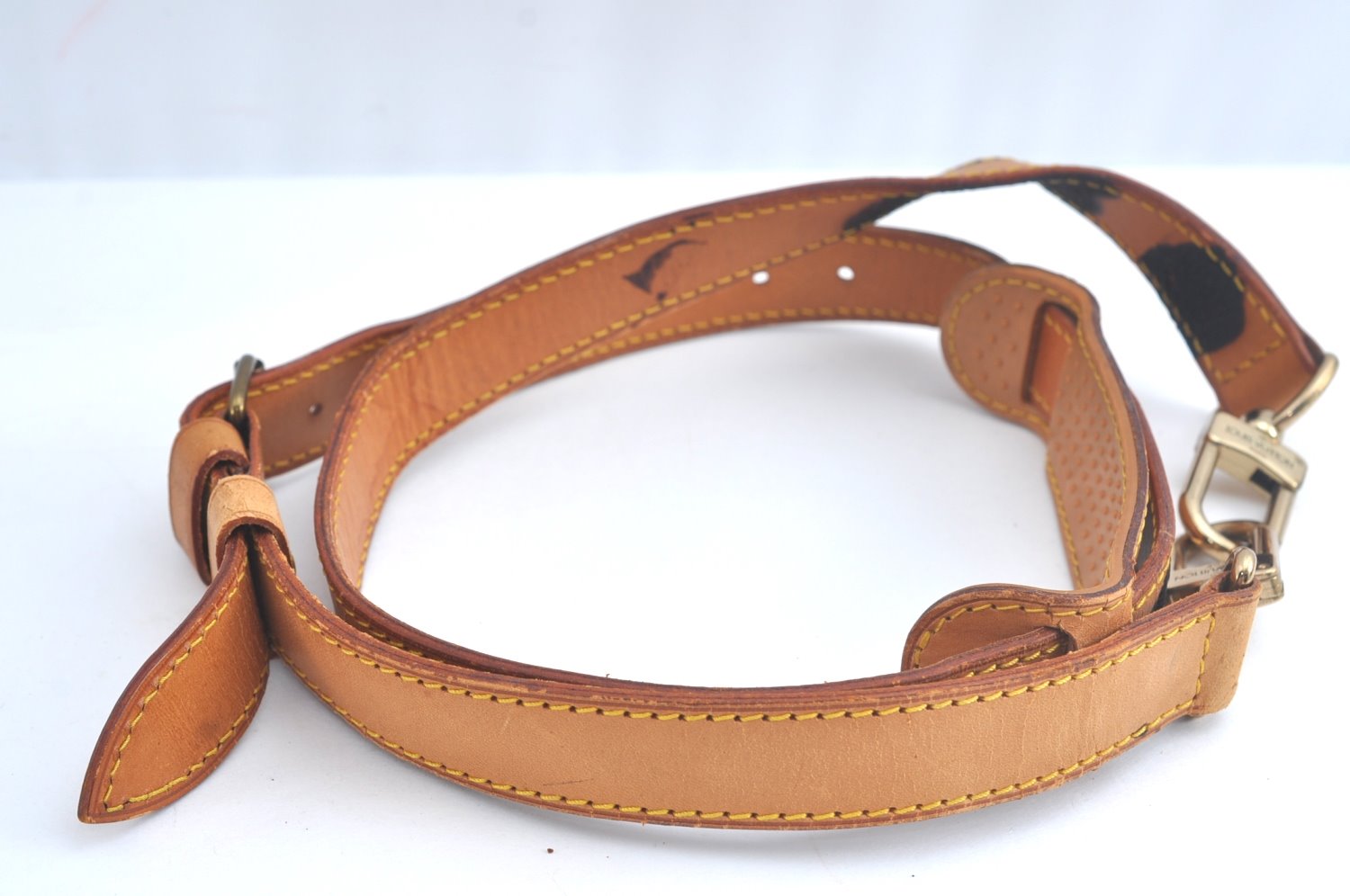 Authentic Louis Vuitton Leather Shoulder Strap Beige 39.4-46.5